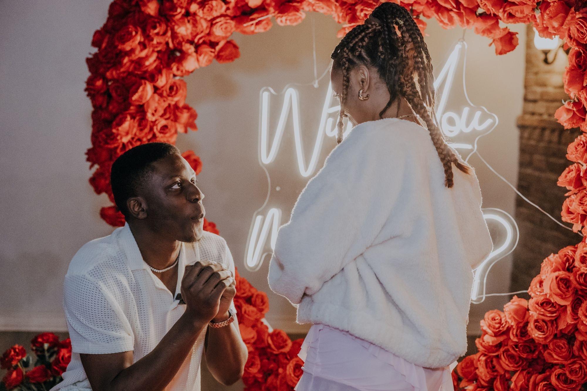 carousel-hero-element image-14