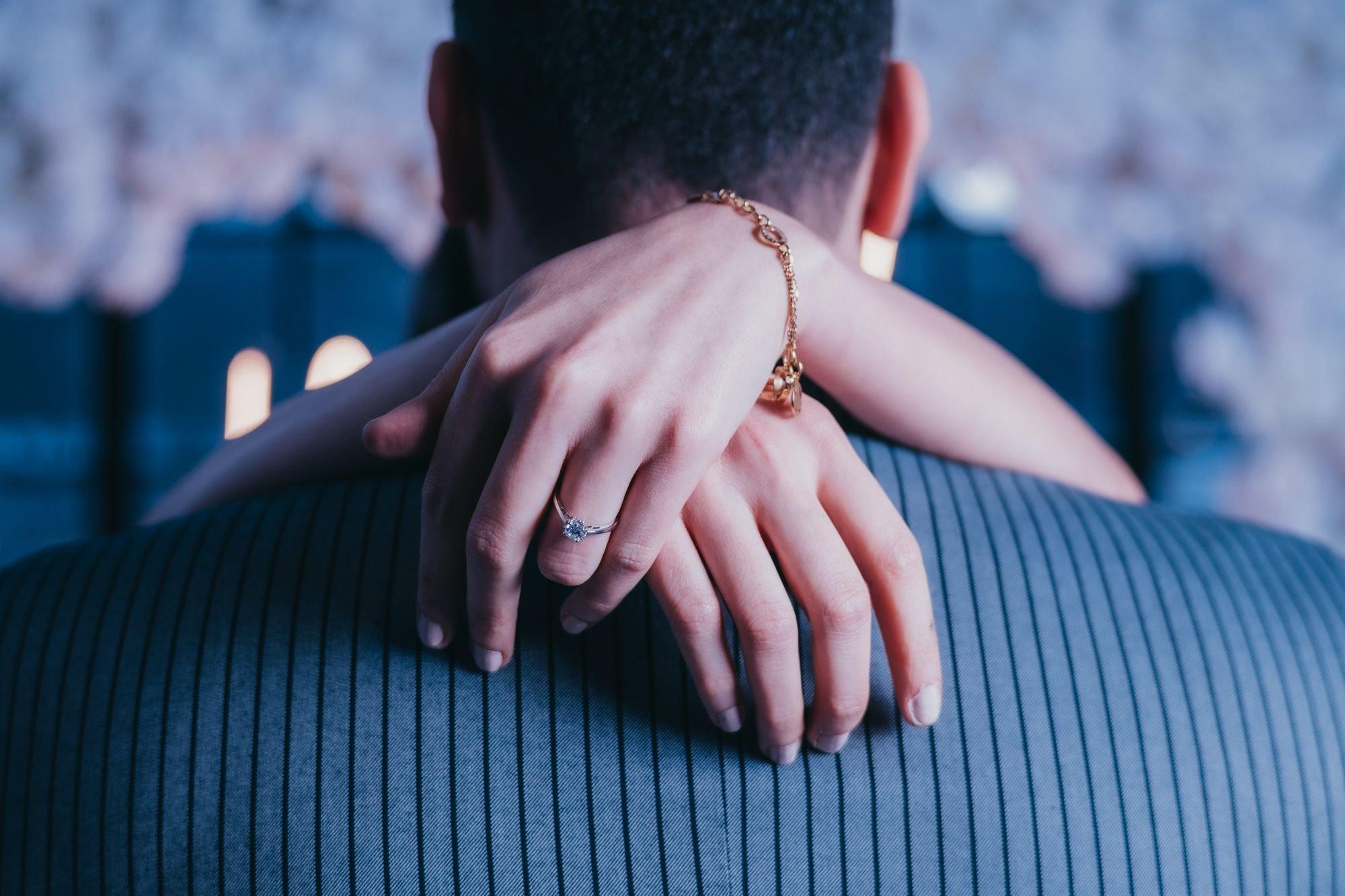 carousel-hero-element image-12